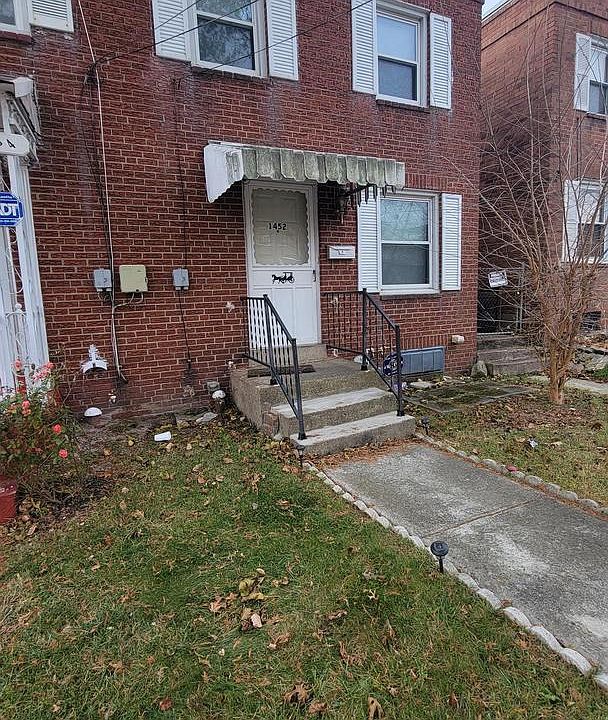 1st image of 1452 S 13th St