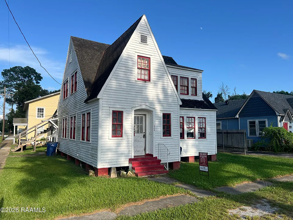 604 E Saint Victor St #5