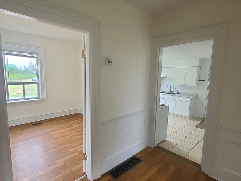798 King Rd — Photo 7