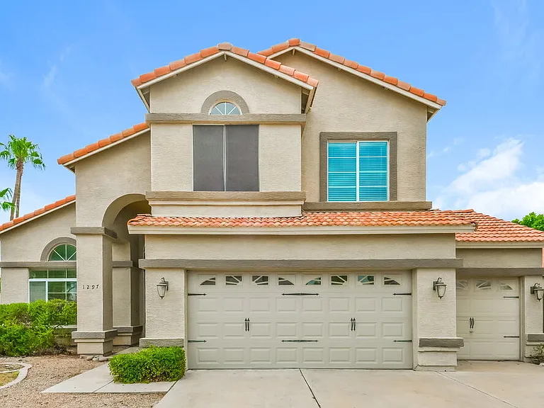 1297 E Tradewind Dr — Photo 1