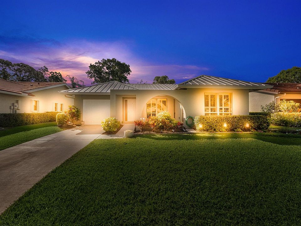 1st image of 2584 SW Willowood Cir