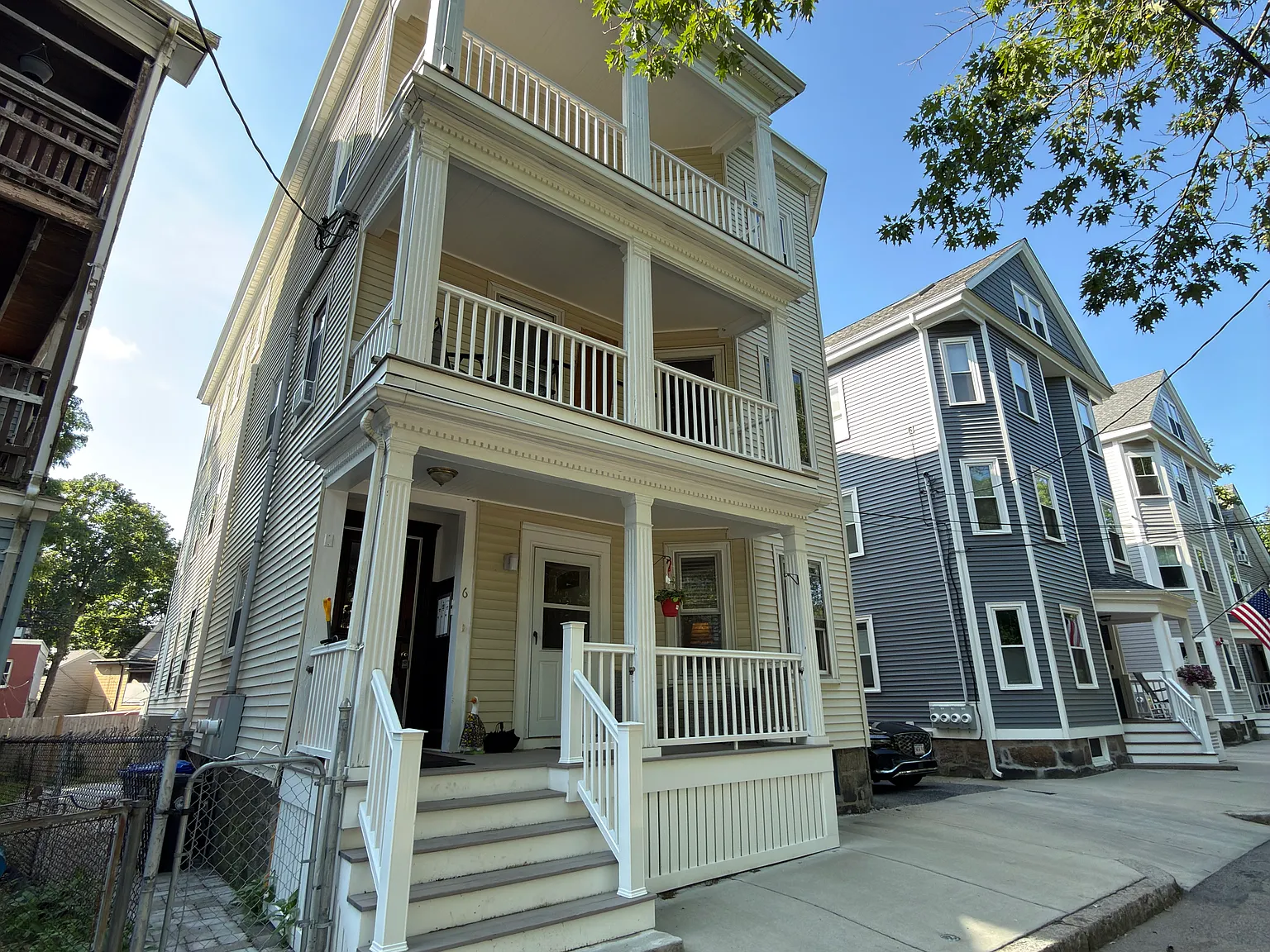 2 bed, 1300 sqft, $3,450 — Photo 1
