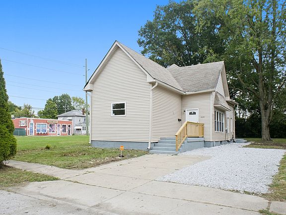 3rd image of 2439 N Gale St