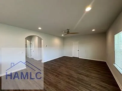 74 Gracyn Ln NE — Photo 3
