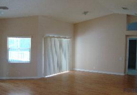 3rd image of 14 Penn Manor Ln