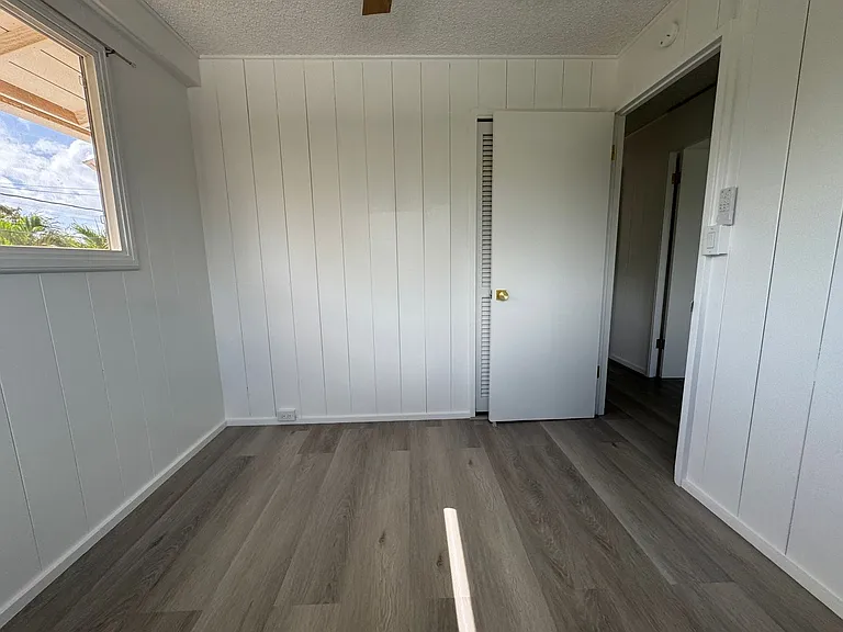 2326 Rose St — Photo 18