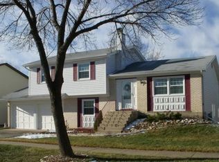 4510 Huntington Blvd, Hoffman Estates, IL 60192