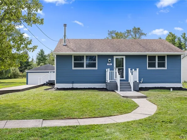 2758 Fix Rd, Grand Island, NY 14072