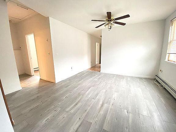 3rd image of 411 Cromwell Ave #2F
