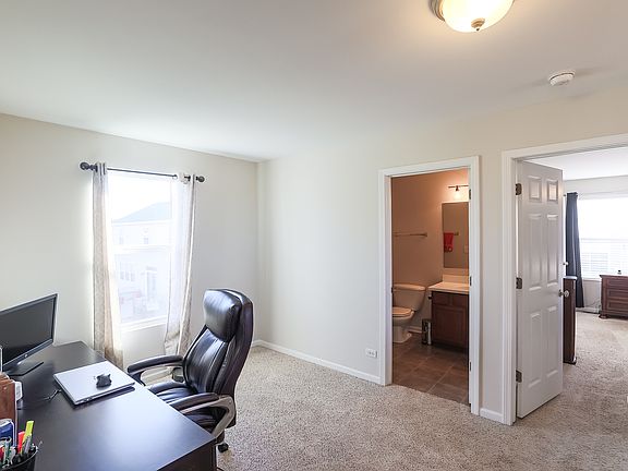 4th image of 840 Manke Ln