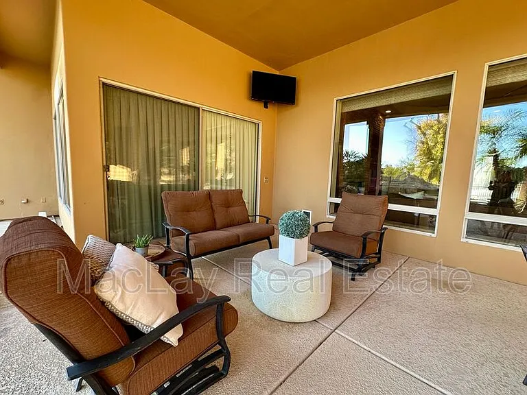5711 W Linda Ln — Photo 41