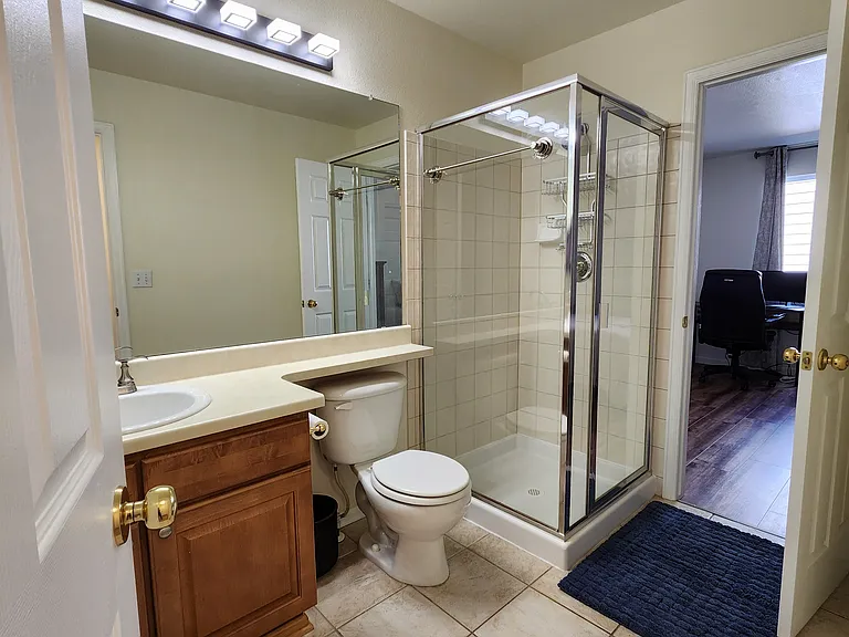 4736 Laurelglen Ln — Photo 15