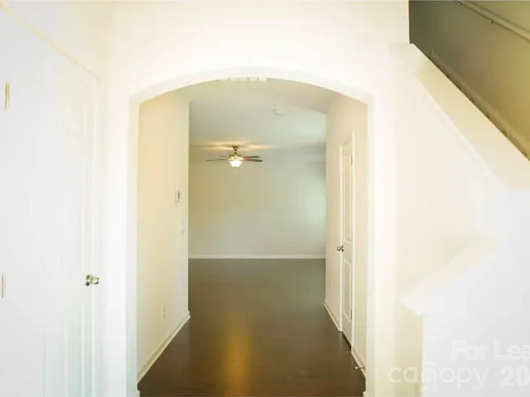 9331 Arbor Creek Dr — Photo 3