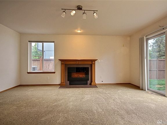 4th image of 15249 171st Ave SE