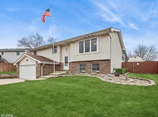 6965 W 85th Pl, Crown Point, IN 46307