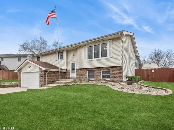 6965 W 85th Pl, Crown Point, IN 46307