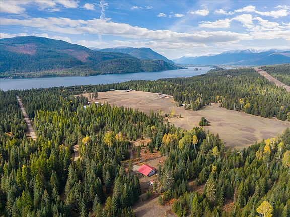 3rd image of 70 Copper Ridge Rd