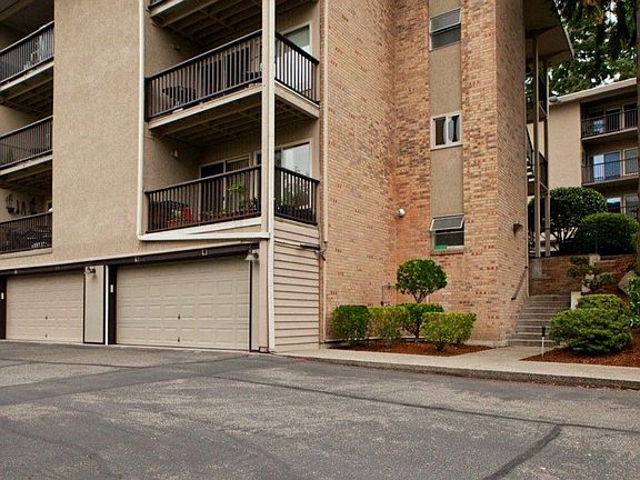 2nd image of 130 105th Ave SE APT 215
