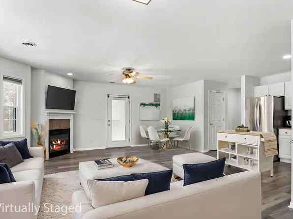 818 Herndon Drive #2, Madison, WI 53718