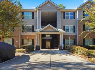 8201 Fairington Ridge Cir, Lithonia, GA 30038
