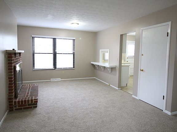3rd image of 4714 Arthur Ct