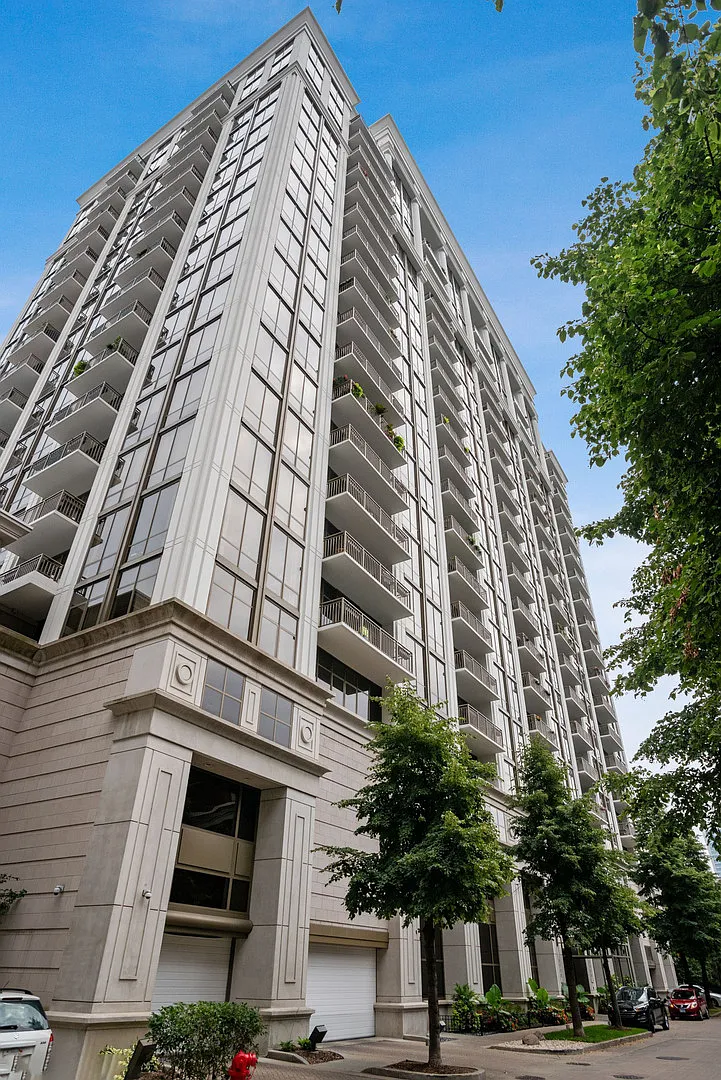 2 bed, 1380 sqft, $3,850 — Photo 1
