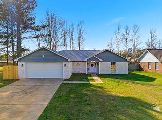 816 Azalea Trace Dr, Foley, AL 36535