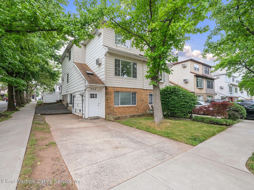 1st image of 250 Sandalwood Dr