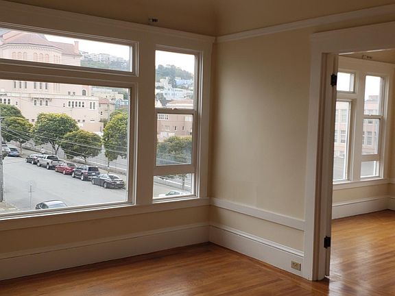 4th image of 1298 Funston Ave #3