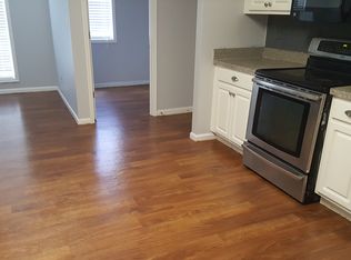 208 Water Oaks Ct, Hampton, GA 30228