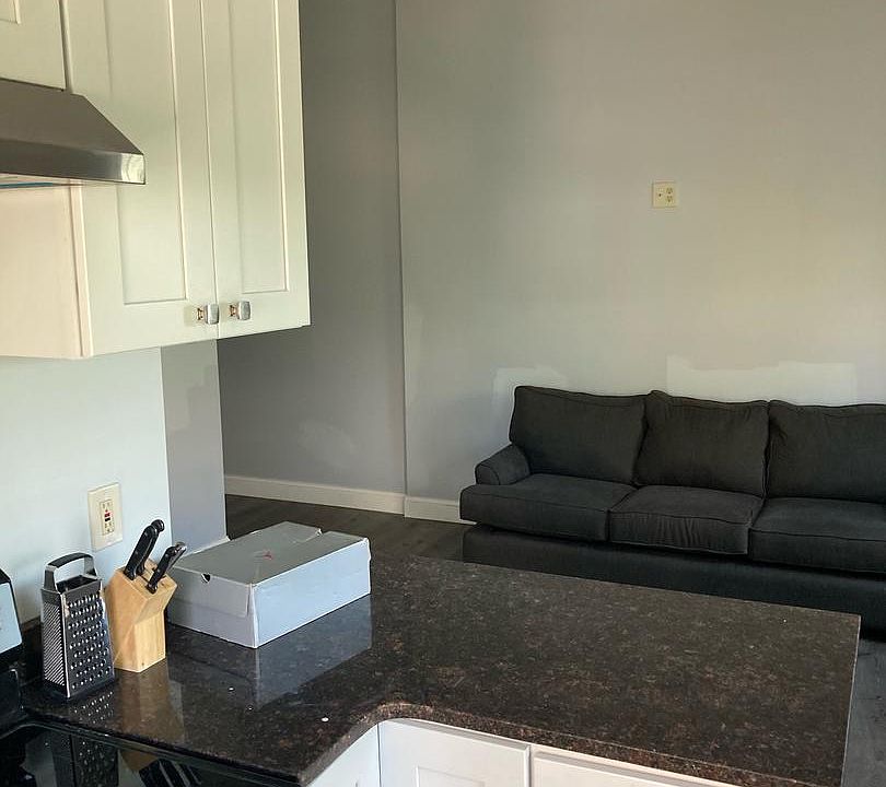 2nd image of 320 9th St #4