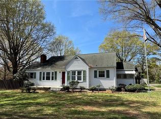 373 Mountain View Rd, King, NC 27021