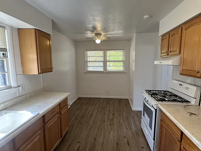 1115 N Winnebago St #1 — Photo 2