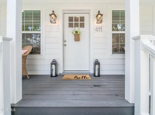 411 Stuart Ave, Southport, NC 28461