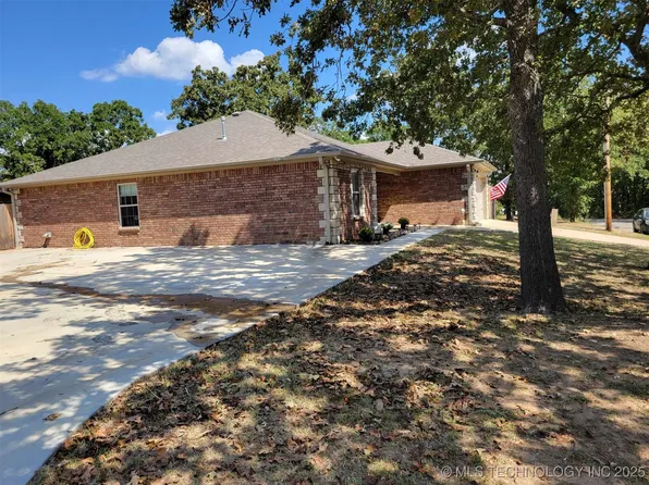 1096 Gibson Pl, Mannford, OK 74044