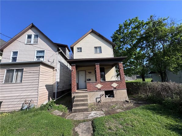 1067 Cleveland Ave