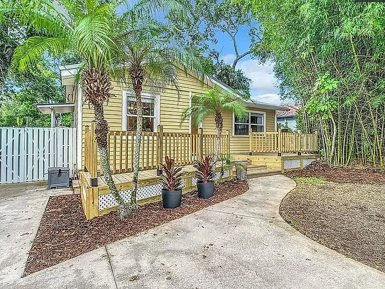 3109 Johns Pkwy — Photo 4