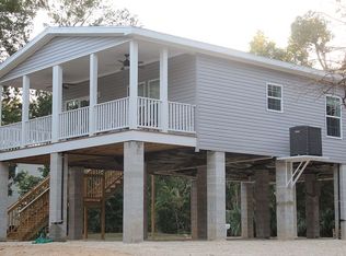 3725 N Suwannee Poin, Crystal River, FL 34428