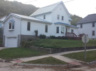 108 Sw 2nd Street, Elkader, IA 52043