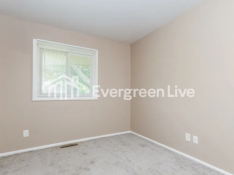 341 Stubbs Dr — Photo 14