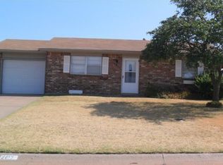 2817 Wildoak Cir, Enid, OK 73701