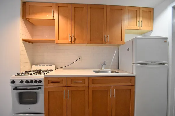Rented by Corcoran | media 51