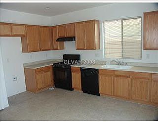 5th image of 6438 Kilrenny Ave