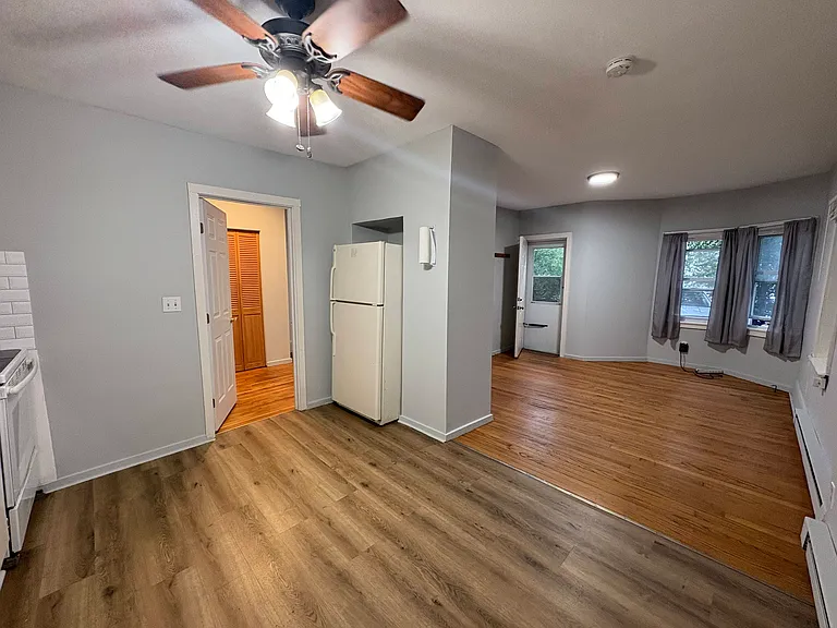 22 New St #1 — Photo 1
