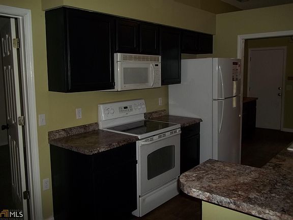 5th image of 203 Wild Grape Dr #7