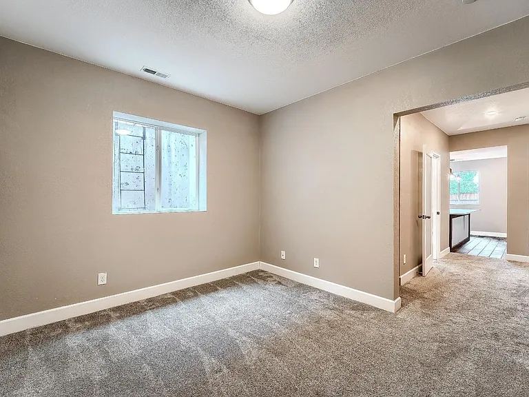 17122 Melody Dr — Photo 63