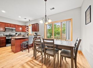 2705 E 28th St, Minneapolis, MN 55406
