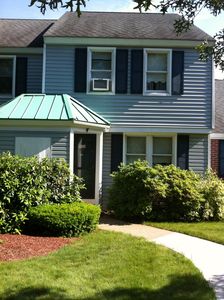 4 Victoria Heights Rd, Hyde Park, MA, 02136