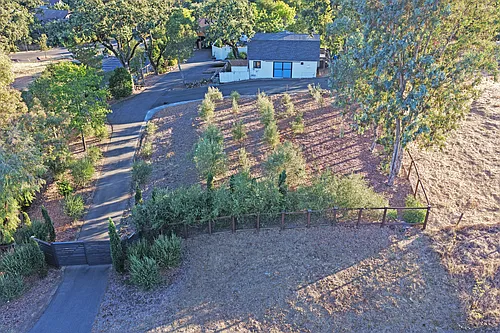 5644 Sonoma Hwy #B Photo 1