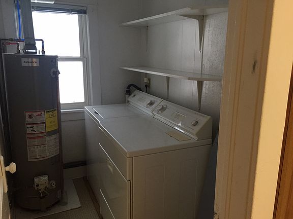 3rd image of 801 W Big Horn Ave